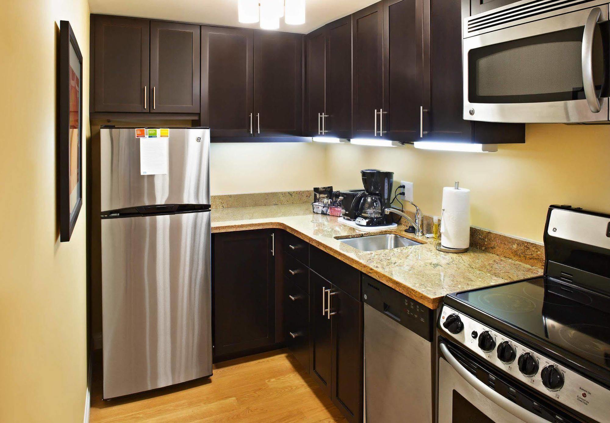 Towneplace Suites By Marriott Mississauga-Airport Corporate Centre מראה חיצוני תמונה