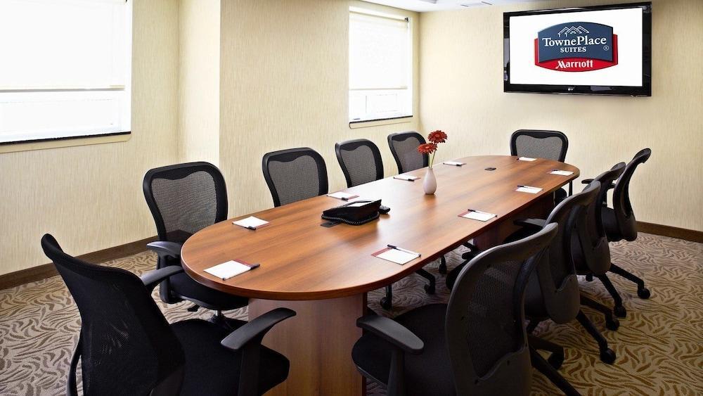 Towneplace Suites By Marriott Mississauga-Airport Corporate Centre מראה חיצוני תמונה